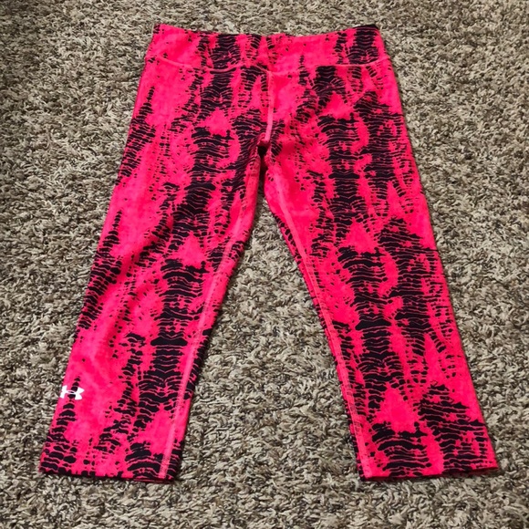 UNDER ARMOR CROP LEGGINGS SIZE M HIGH WAIST - Picture 1 of 4